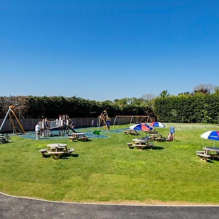 Birchington Vale Entire Holiday Home Westgate-on-Sea ภายนอก รูปภาพ